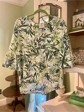 Green Leaf V-Neck Blouse by La Roque with Bell Sleeves - Medium/Large